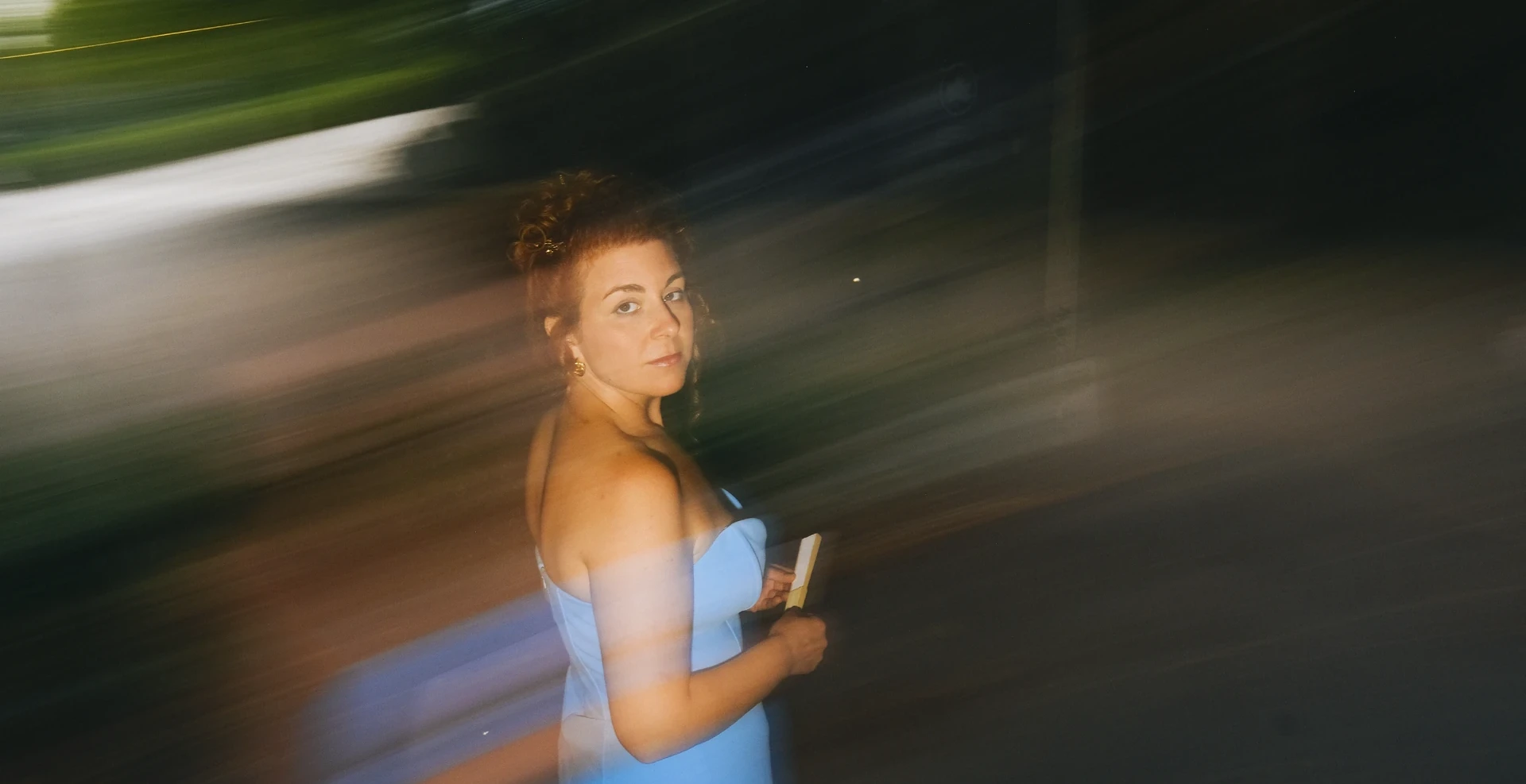 Feature Ring mit Lucia Stavros