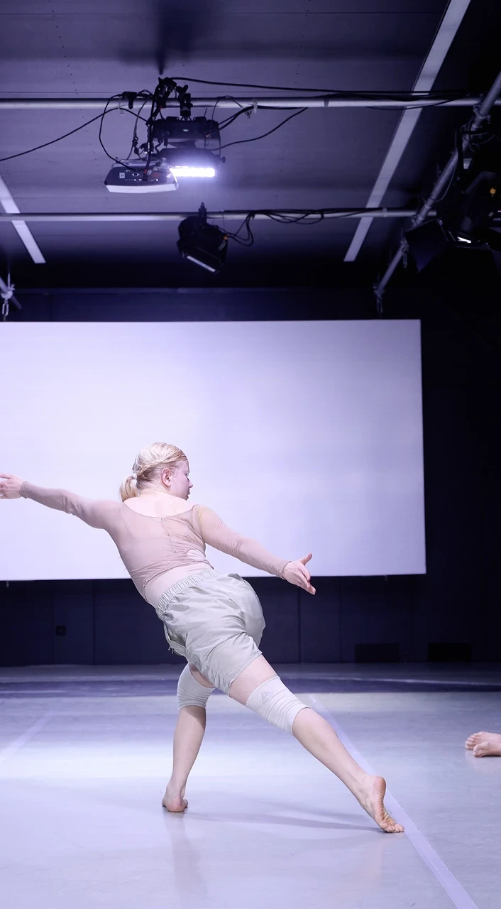 Moving Identities: ANART (DK)