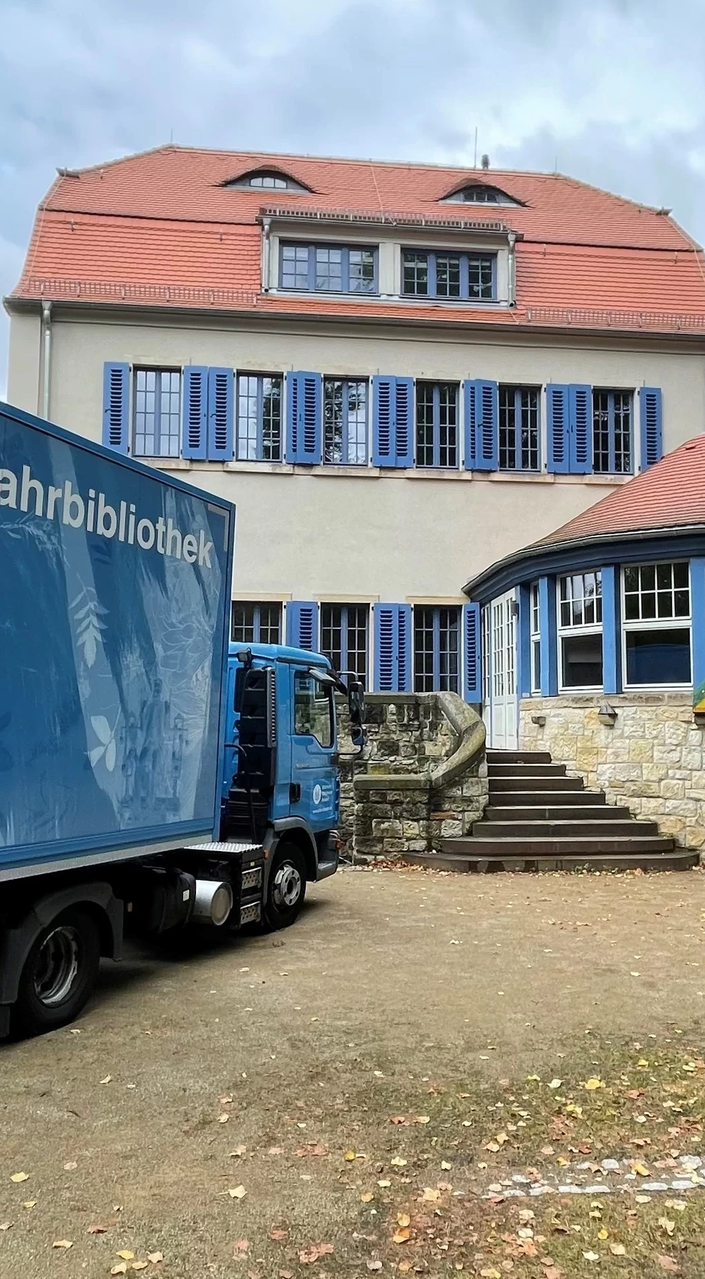 Watch Out! Fahrbibliothek unterwegs